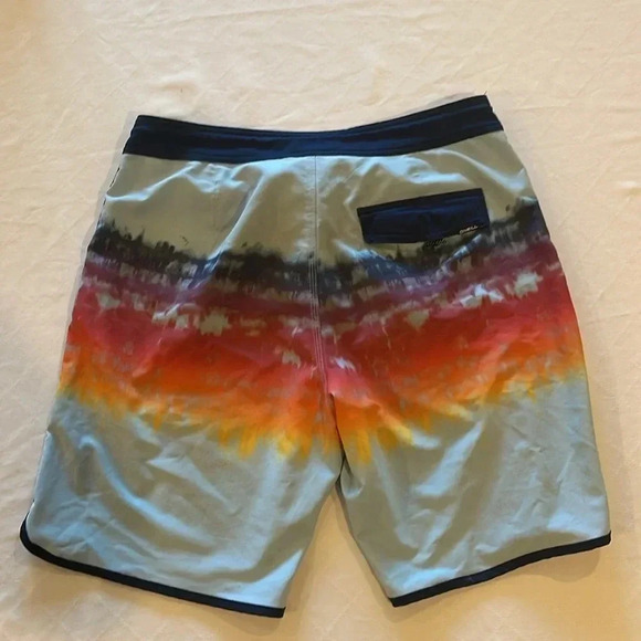 🔷🔹O’NEILL- DAYDREAM CRUZER BOARD SHORTS Size  32 🔷🔹 - Picture 6 of 6